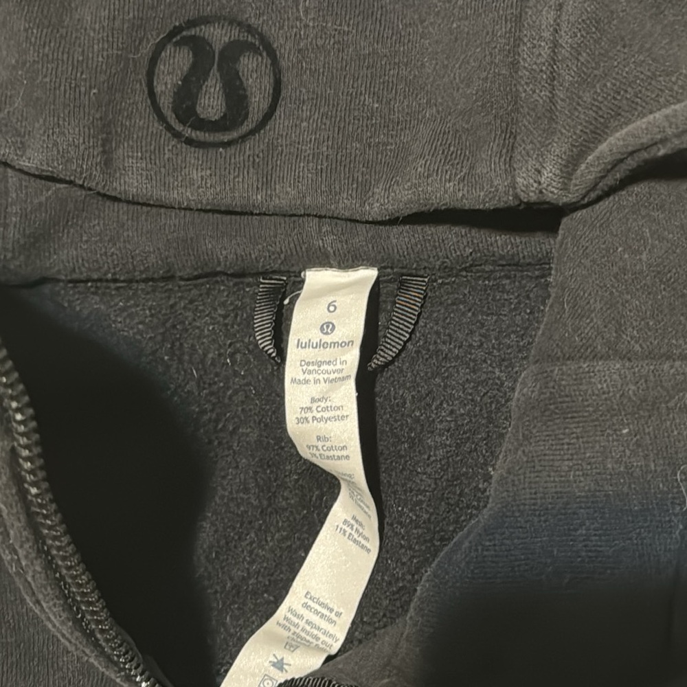 Lululemon Scuba - Picture 5 of 6
